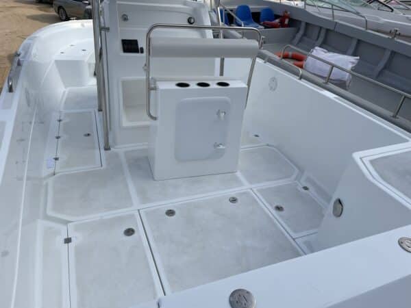 Gladiator 27FT - Image 8